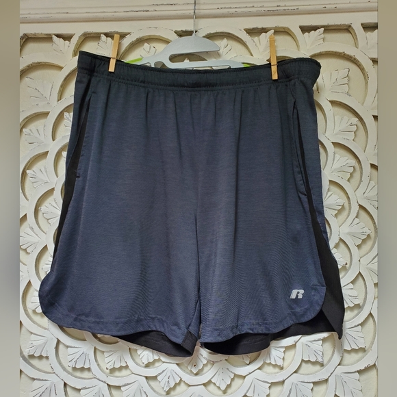 Mens Russell Gray & Black Dri-Power 360 Shorts Bundle of 2 Size XL - Picture 9 of 16